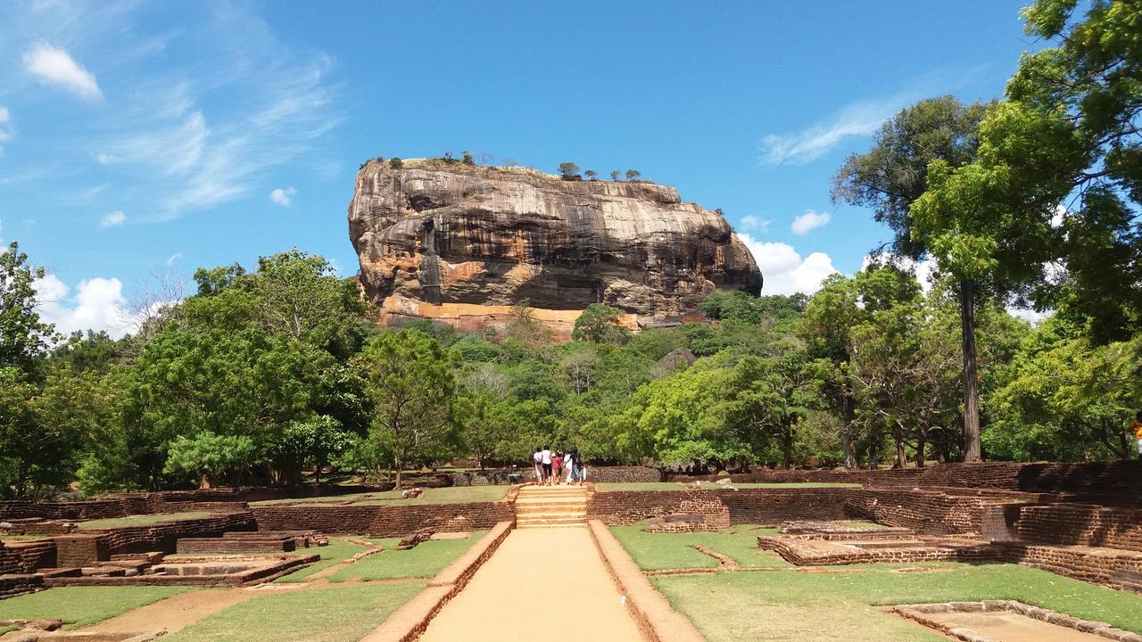 Sigiriya Amenity Home Stay Zewnętrze zdjęcie