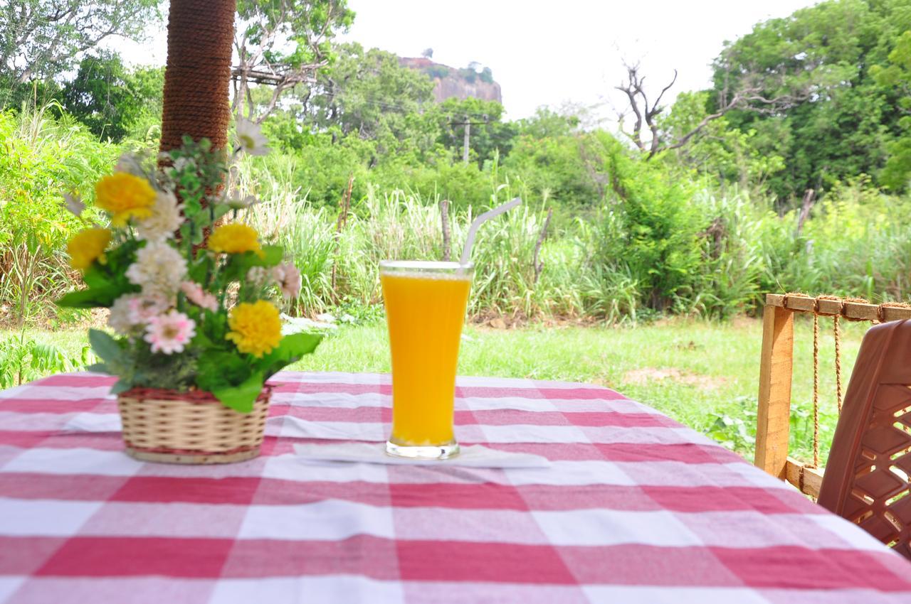 Sigiriya Amenity Home Stay Zewnętrze zdjęcie